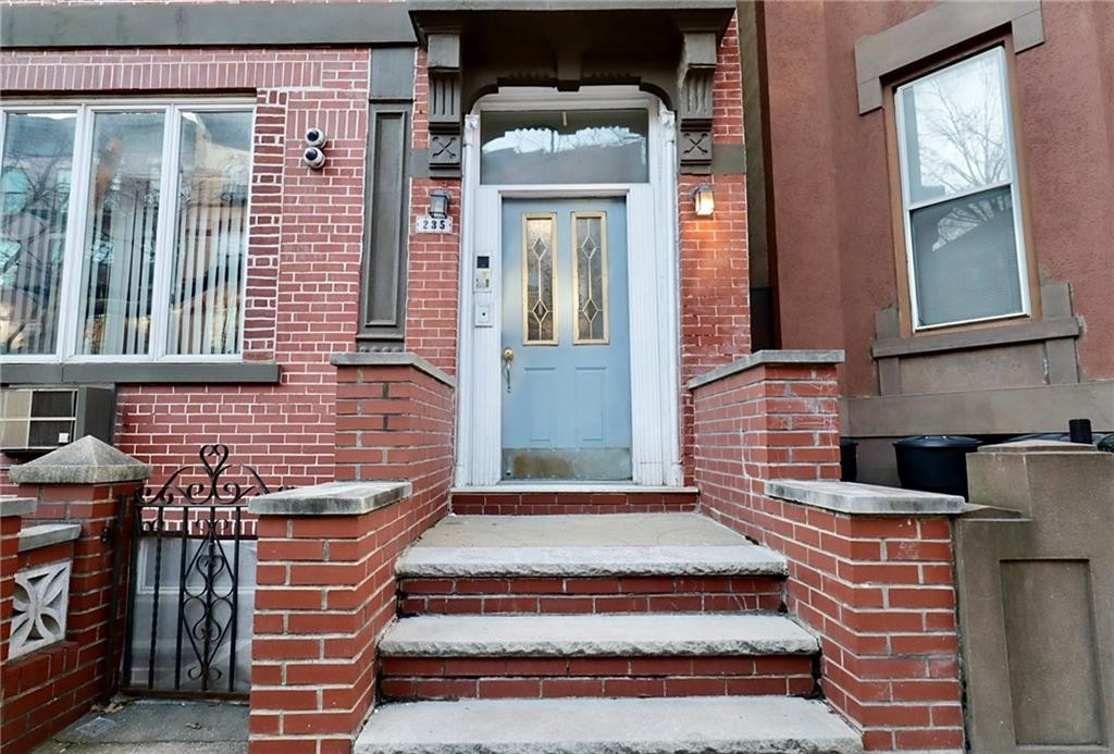 Photo 1 of 235 Sackett Street  , Carroll Gardens, New York, $4,595,000, Web #: 1061306575