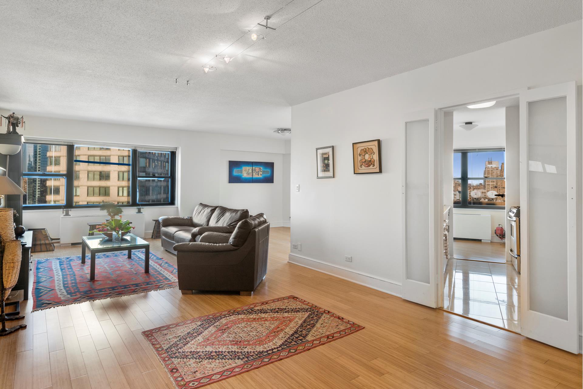 20 West 64th Street 23K, Lincoln Sq, Upper West Side, NYC - 2 Bedrooms  
2.5 Bathrooms  
5 Rooms - 
