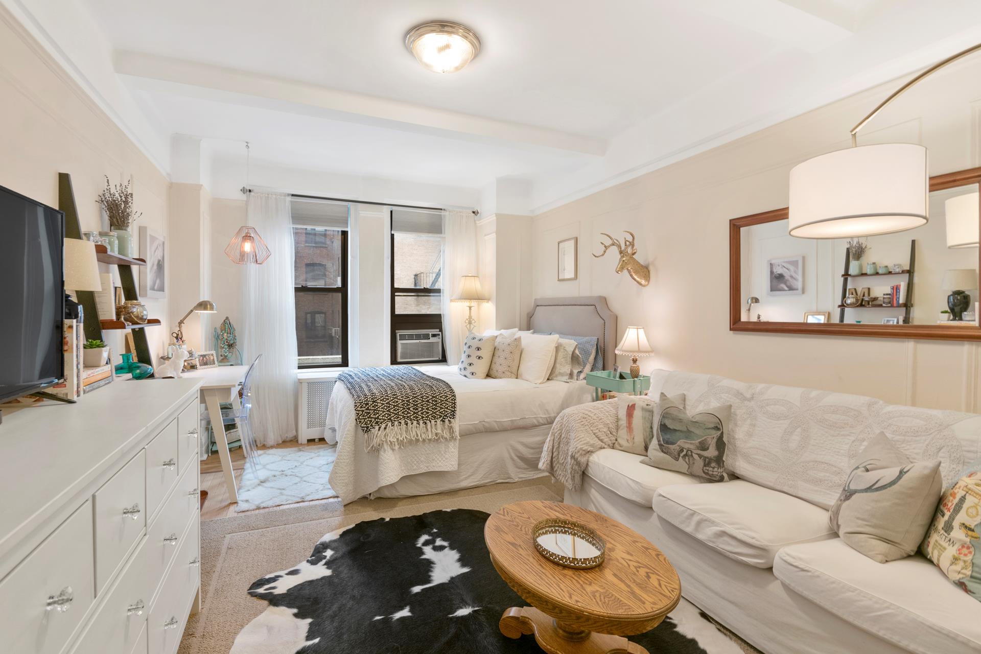 235 West 102nd Street 3L, Upper West Side, Upper West Side, NYC - 1 Bathrooms  
2 Rooms - 