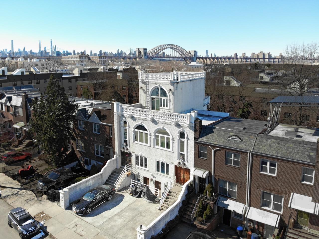 20-42/44 26th Street, Astoria, Queens, New York - 7 Bedrooms  
4.5 Bathrooms - 