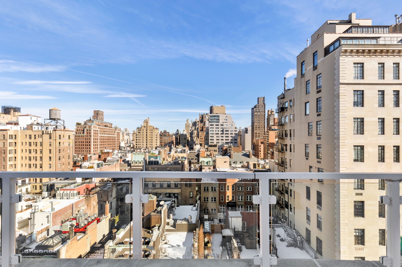 650 Park Avenue 15C, Lenox Hill, Upper East Side, NYC - 1 Bedrooms  
1.5 Bathrooms  
4 Rooms - 