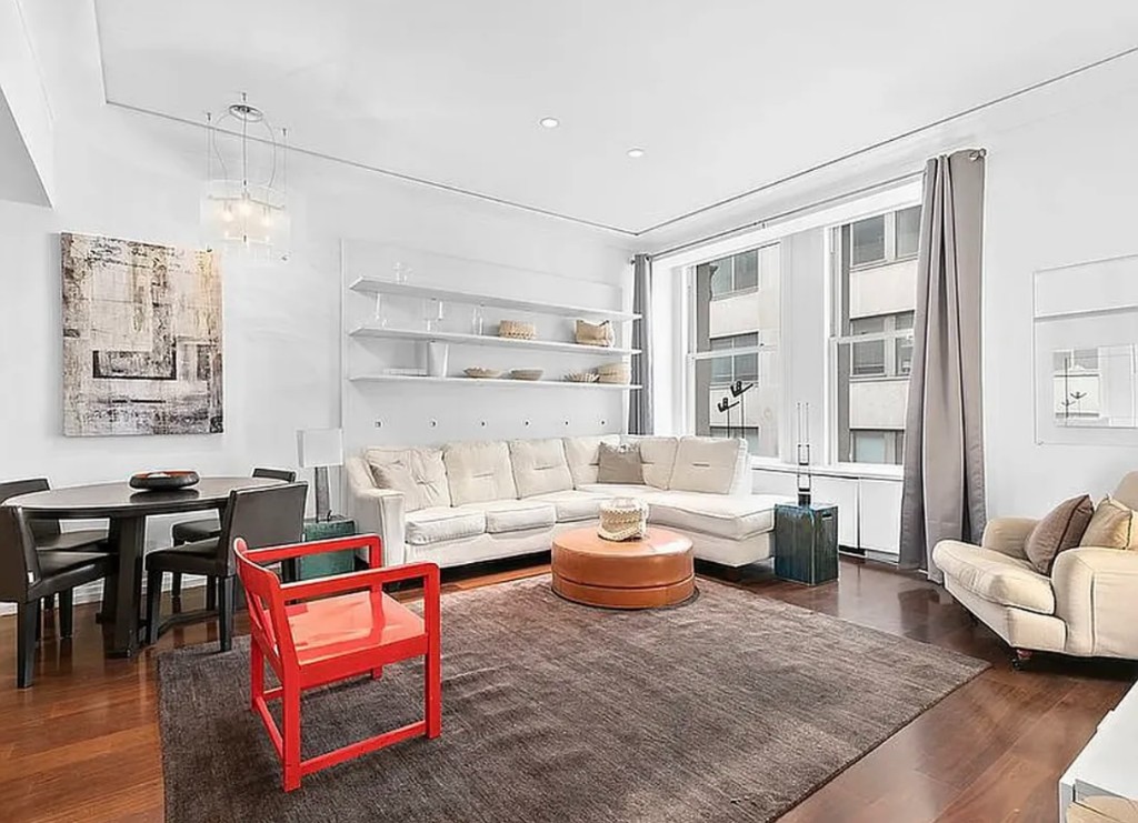 55 Wall Street 704, Financial District, Downtown, NYC - 1 Bedrooms  
1.5 Bathrooms  
4 Rooms - 