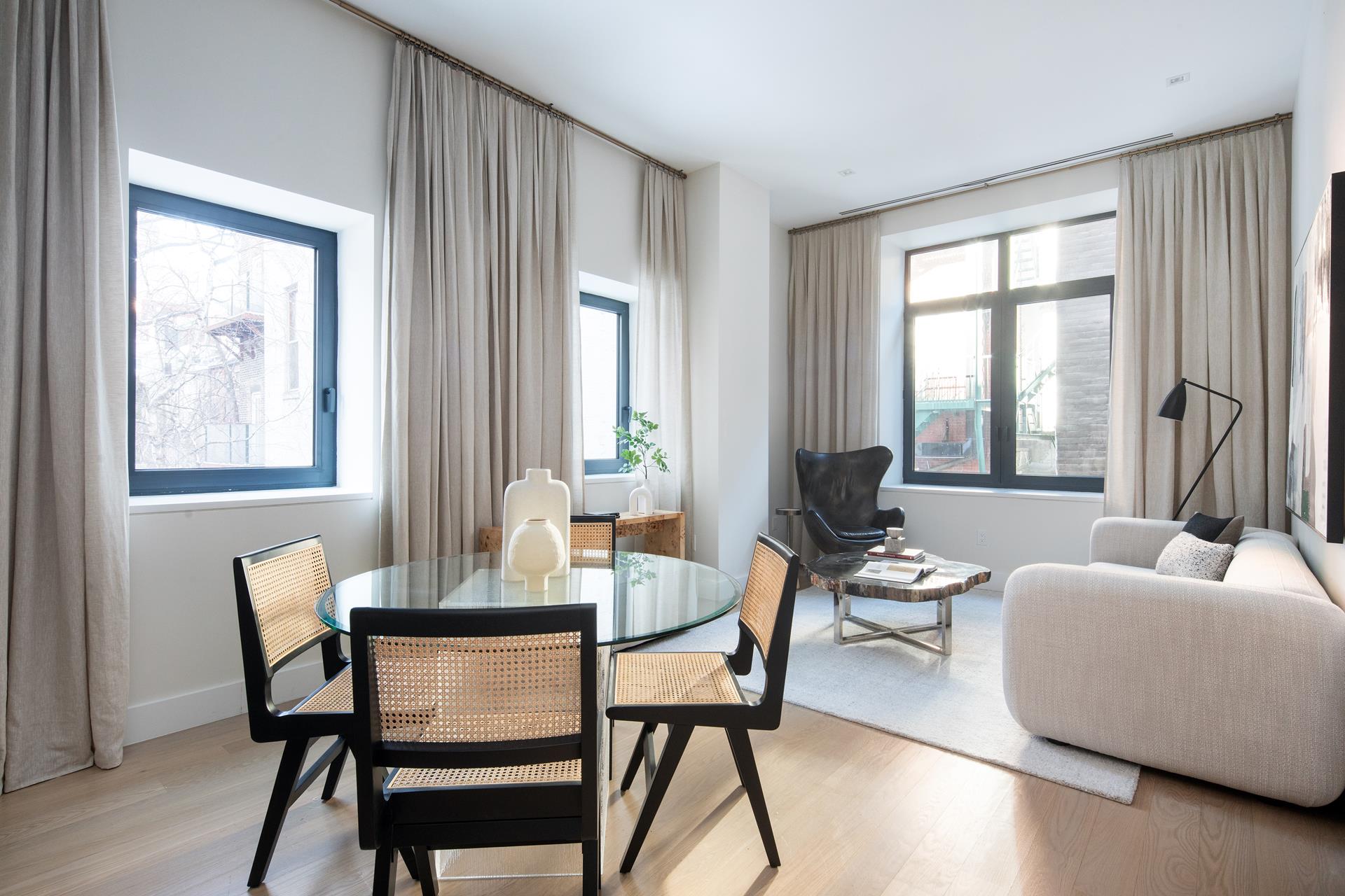 435 West 19th Street 3B, Chelsea, Downtown, NYC - 1 Bedrooms  
2 Bathrooms  
3 Rooms - 