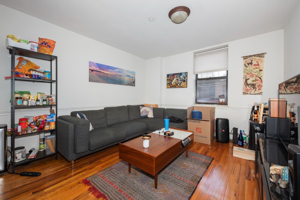 260 Water Street 1A, Dumbo, Brooklyn, New York - 3 Bedrooms  
2 Bathrooms  
6 Rooms - 