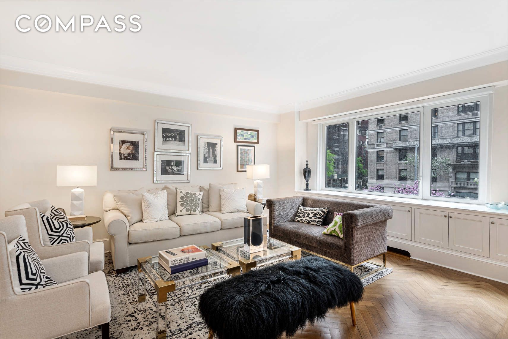 530 Park Avenue 3A, Upper East Side, Upper East Side, NYC - 2 Bedrooms  
2.5 Bathrooms  
6 Rooms - 