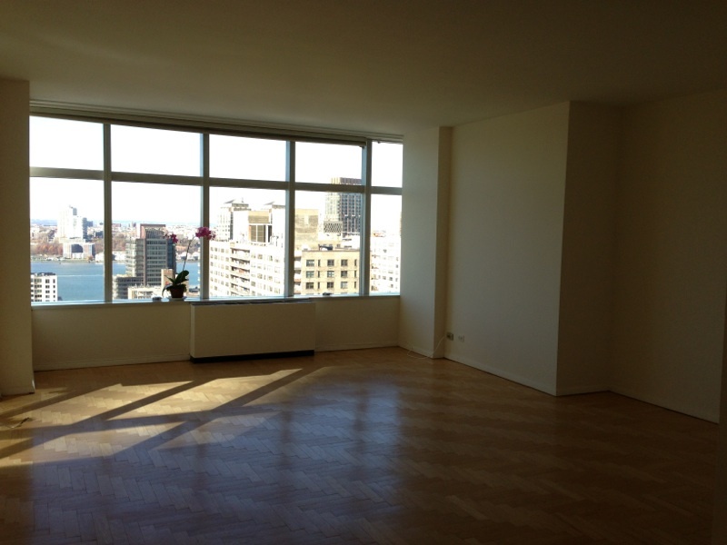 160 West 66th Street 29-A, Lincoln Square, Upper West Side, NYC - 1 Bedrooms  
1.5 Bathrooms  
4 Rooms - 