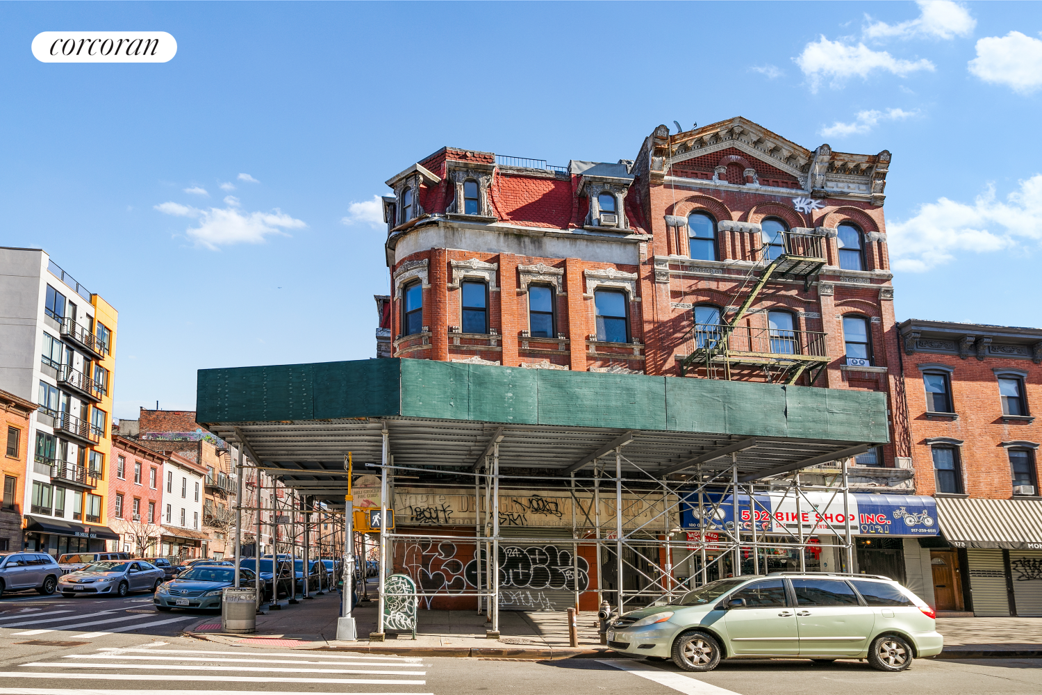 182 Graham Avenue, Williamsburg, Brooklyn, New York - 13 Bedrooms  
5 Bathrooms  
20 Rooms - 