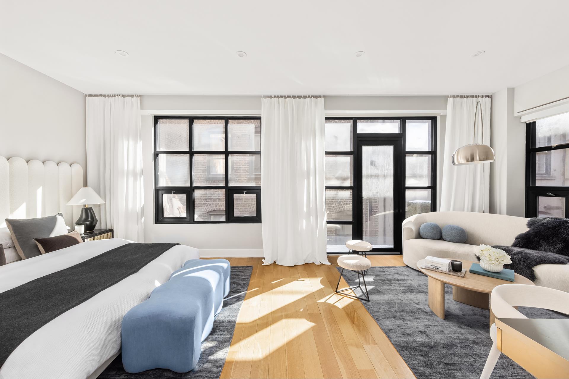 449 Washington Street Ph, Tribeca, Downtown, NYC - 3 Bedrooms  
2.5 Bathrooms  
6 Rooms - 