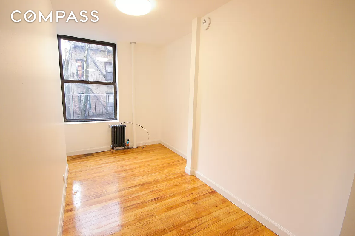102 Saint Marks Place 5, East Village, Downtown, NYC - 1 Bathrooms  
1 Rooms - 