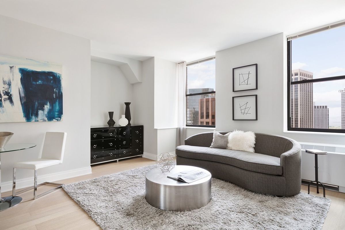 70 Pine Street 5306, Financial District, Downtown, NYC - 1 Bedrooms  
1 Bathrooms  
3 Rooms - 