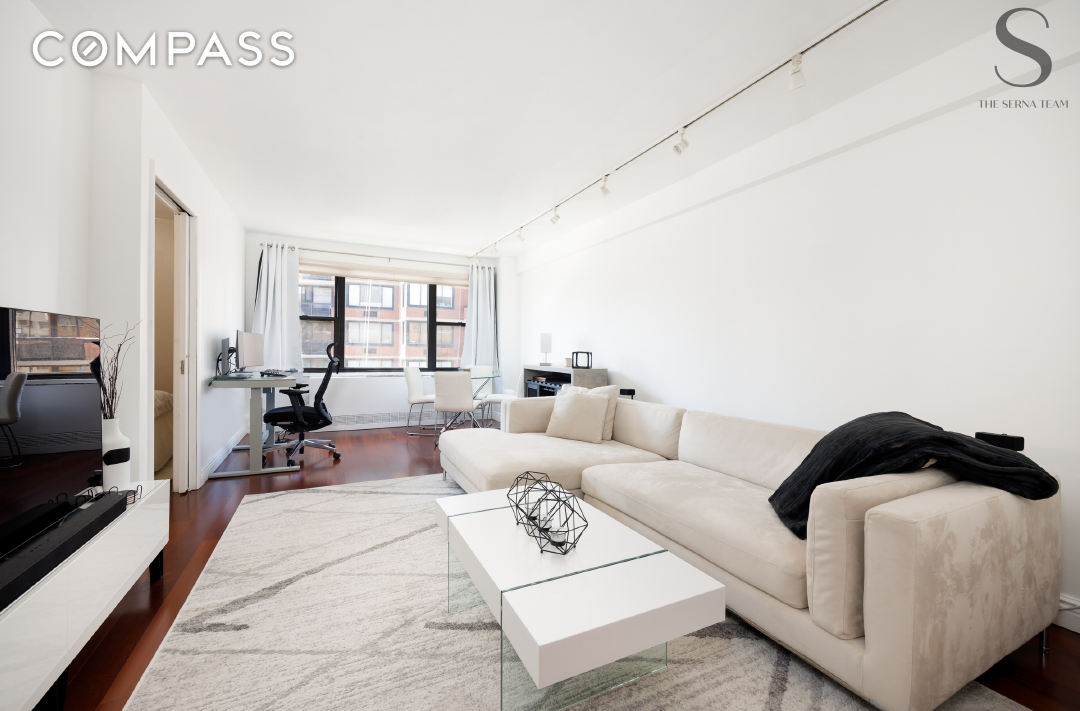Photo 1 of 301 East 62nd Street 12D, Upper East Side, NYC, $570,000, Web #: 1061729203