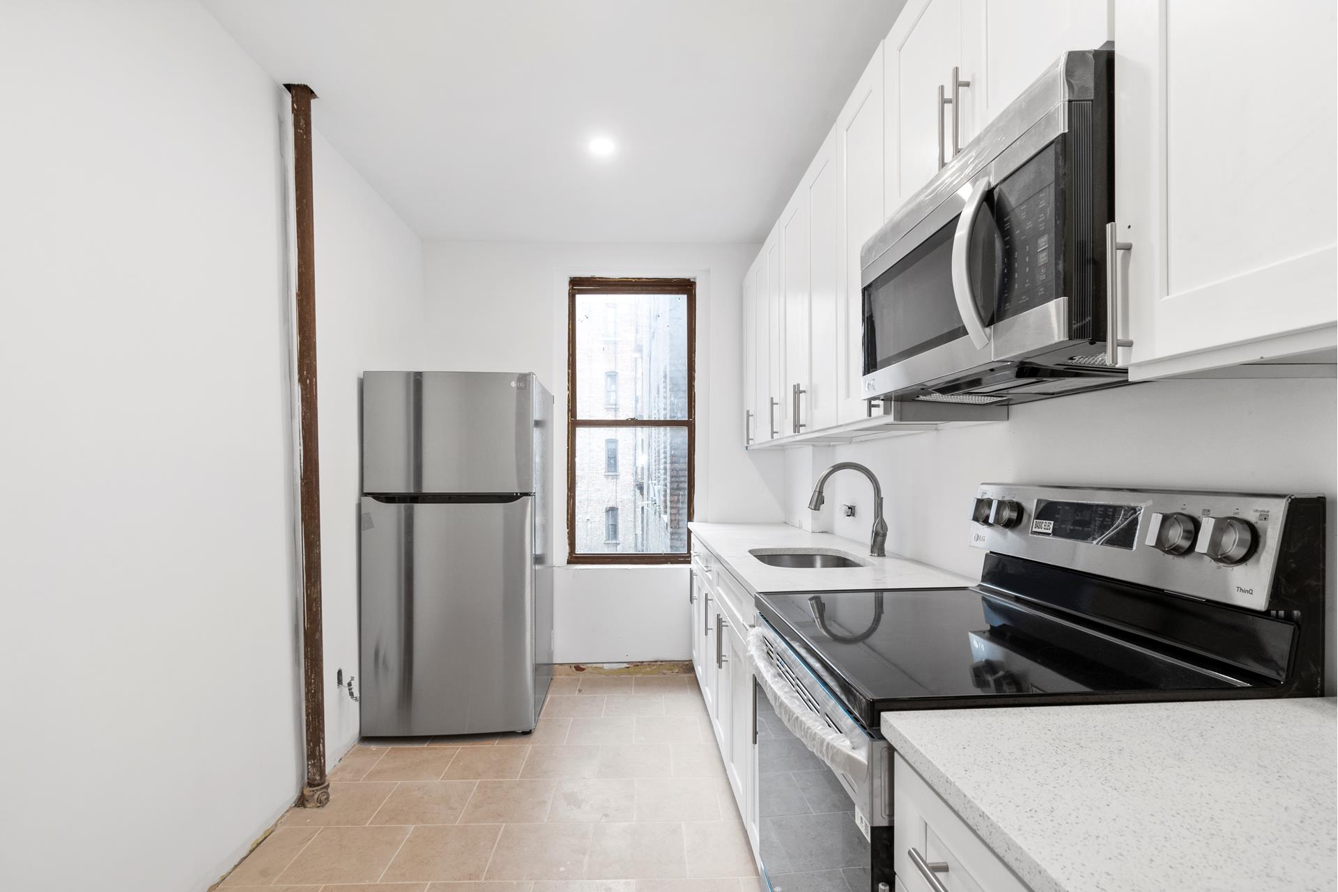 303 West 122nd Street 41, South Harlem, Upper Manhattan, NYC - 2 Bedrooms  
1 Bathrooms  
4 Rooms - 