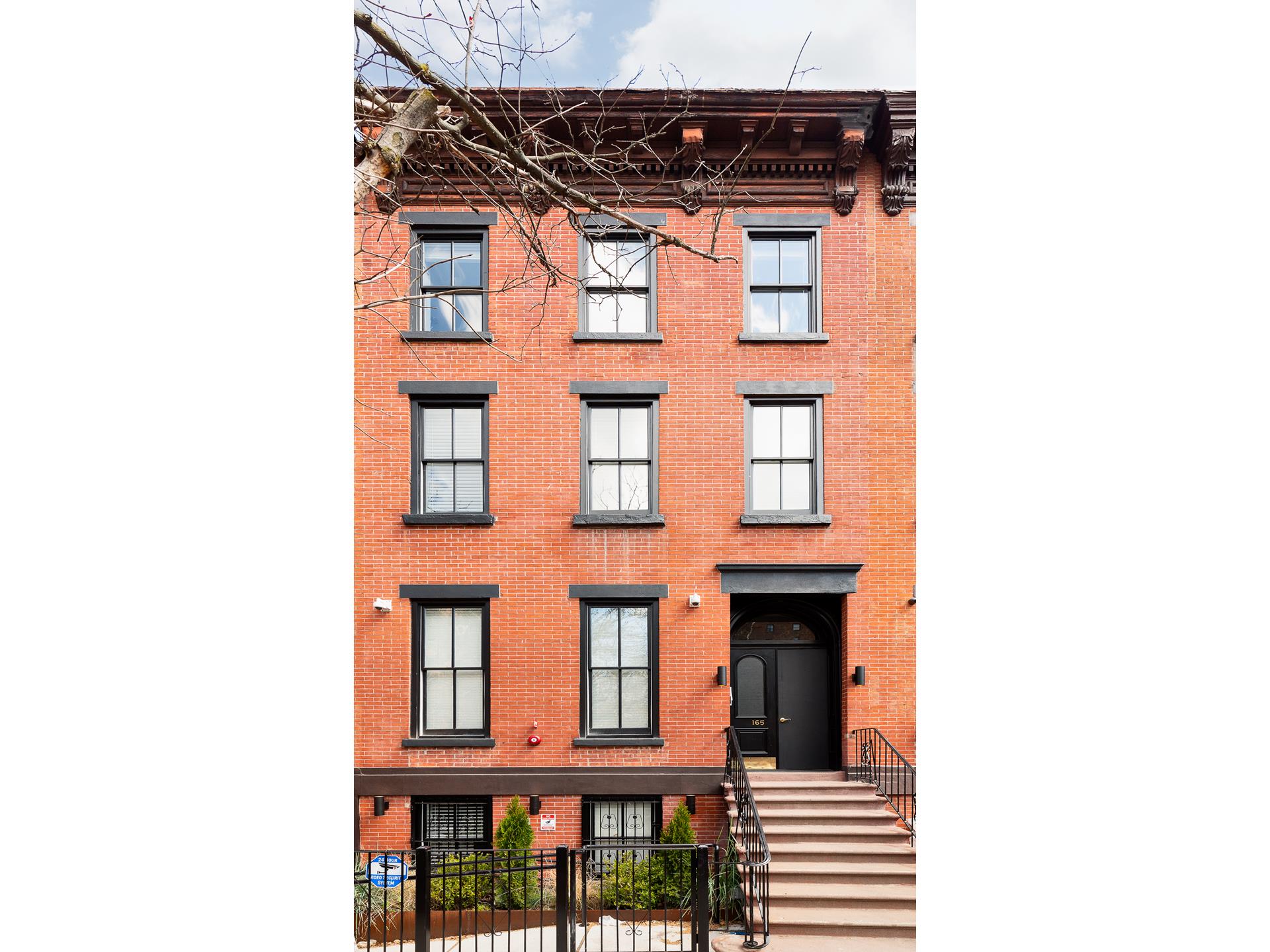 165 Wyckoff Street, Boerum Hill, Brooklyn, New York - 4 Bedrooms  
4.5 Bathrooms  
12 Rooms - 