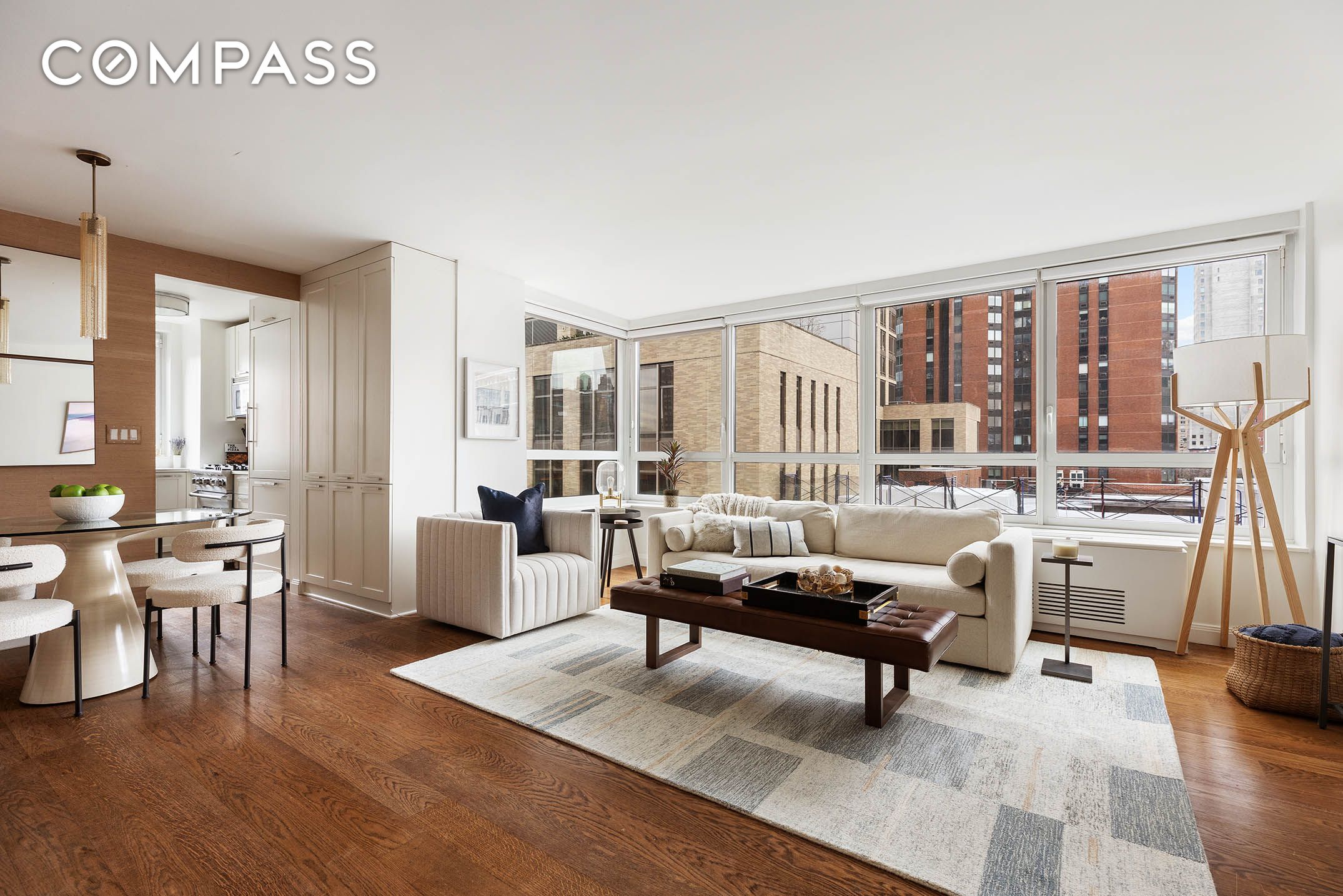 200 East 94th Street 601, Upper East Side, Upper East Side, NYC - 2 Bedrooms  
2 Bathrooms  
4 Rooms - 