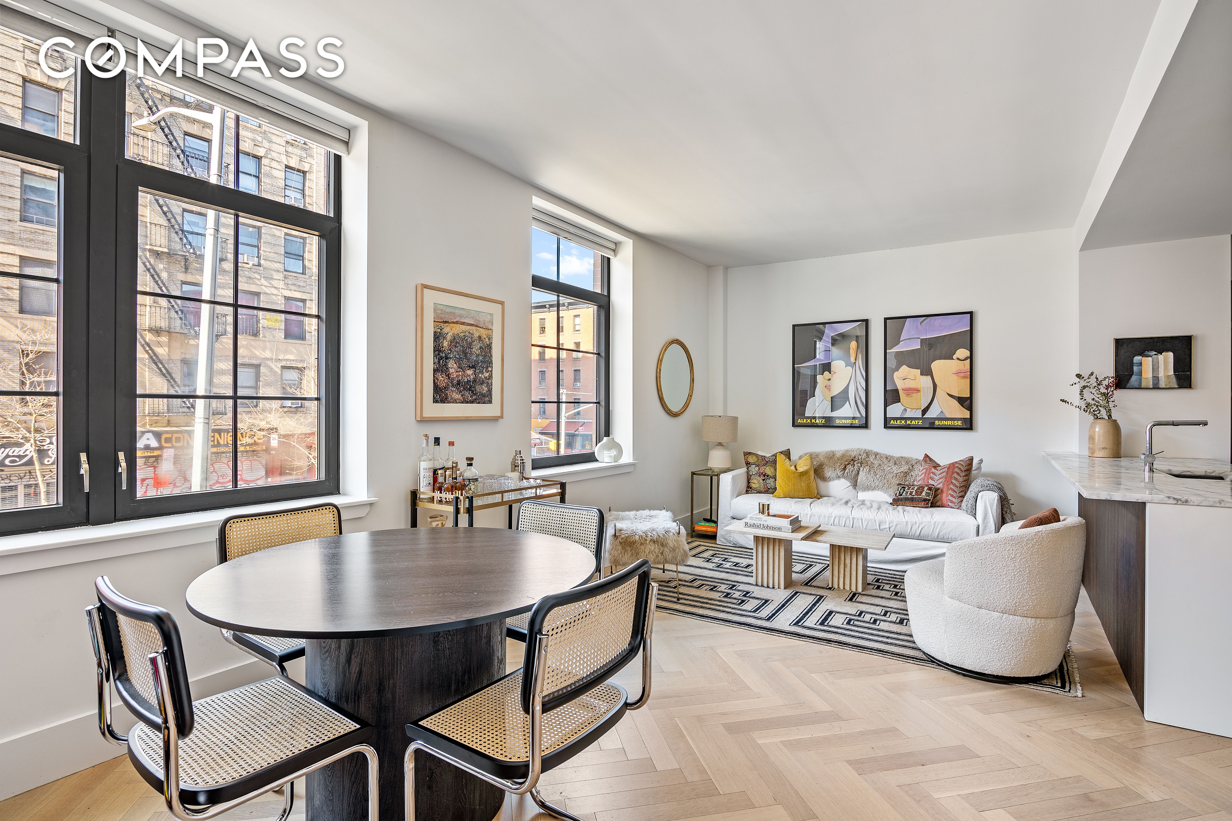 100 Ave A 2B, East Village, Downtown, NYC - 1 Bedrooms  
1 Bathrooms  
3 Rooms - 