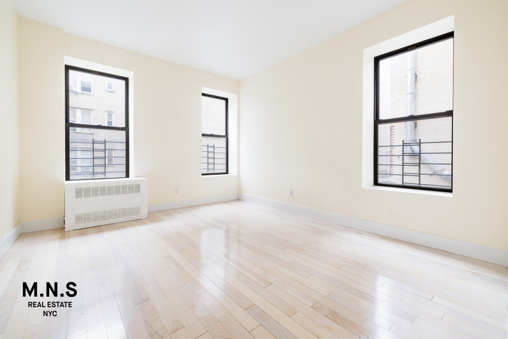 125 Brighton 11th Street 1-F, Brighton Beach, Brooklyn, New York - 4 Bedrooms  
2 Bathrooms  
6 Rooms - 