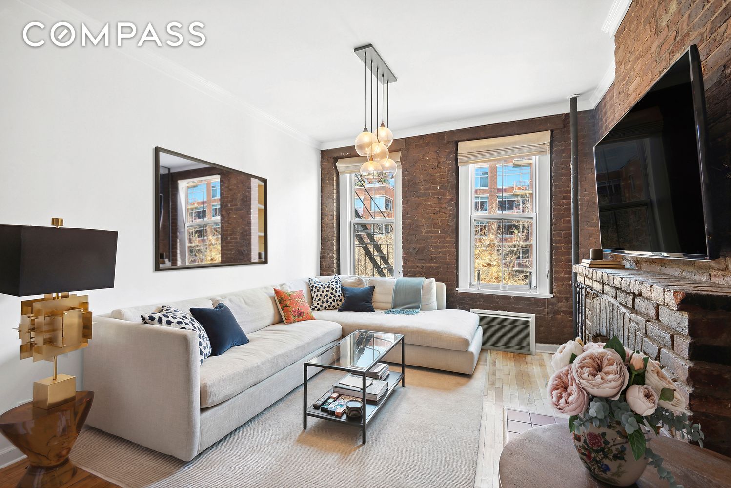 92 Horatio Street 4L, West Village, Downtown, NYC - 2 Bedrooms  
1.5 Bathrooms  
4 Rooms - 