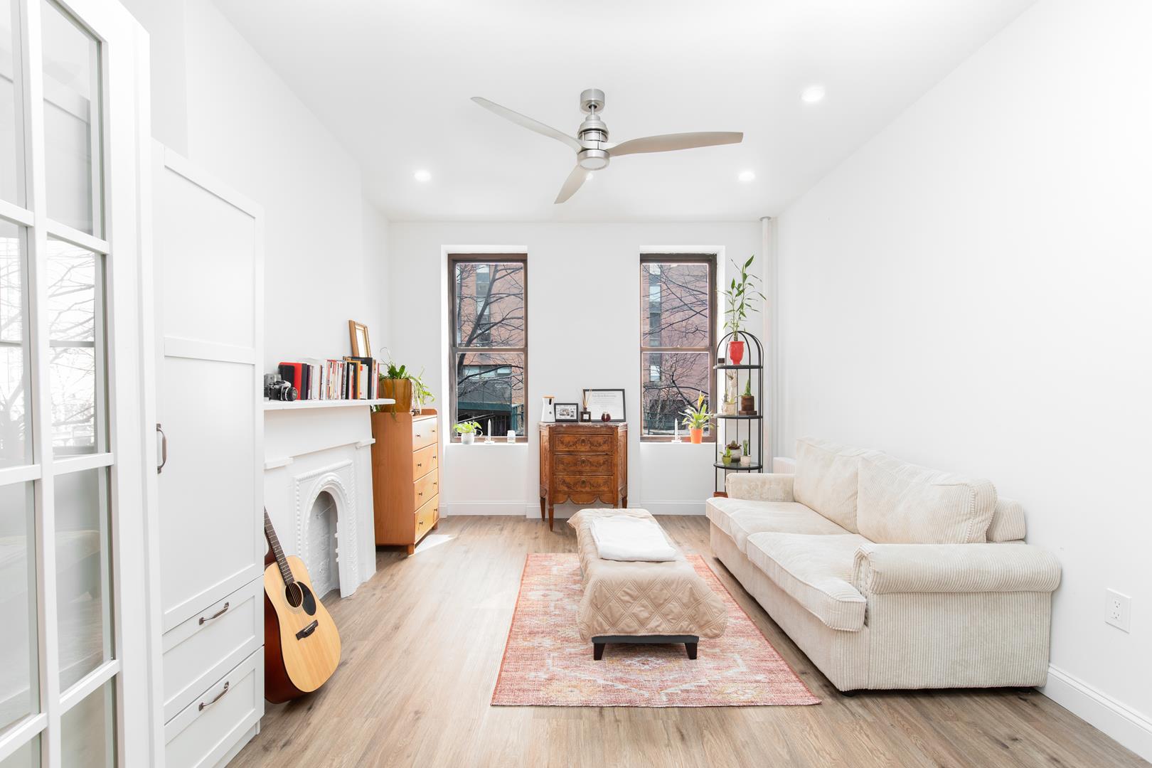 Photo 1 of 208 East 90th Street 2-W, Upper East Side, NYC, $695,000, Web #: 1061784299