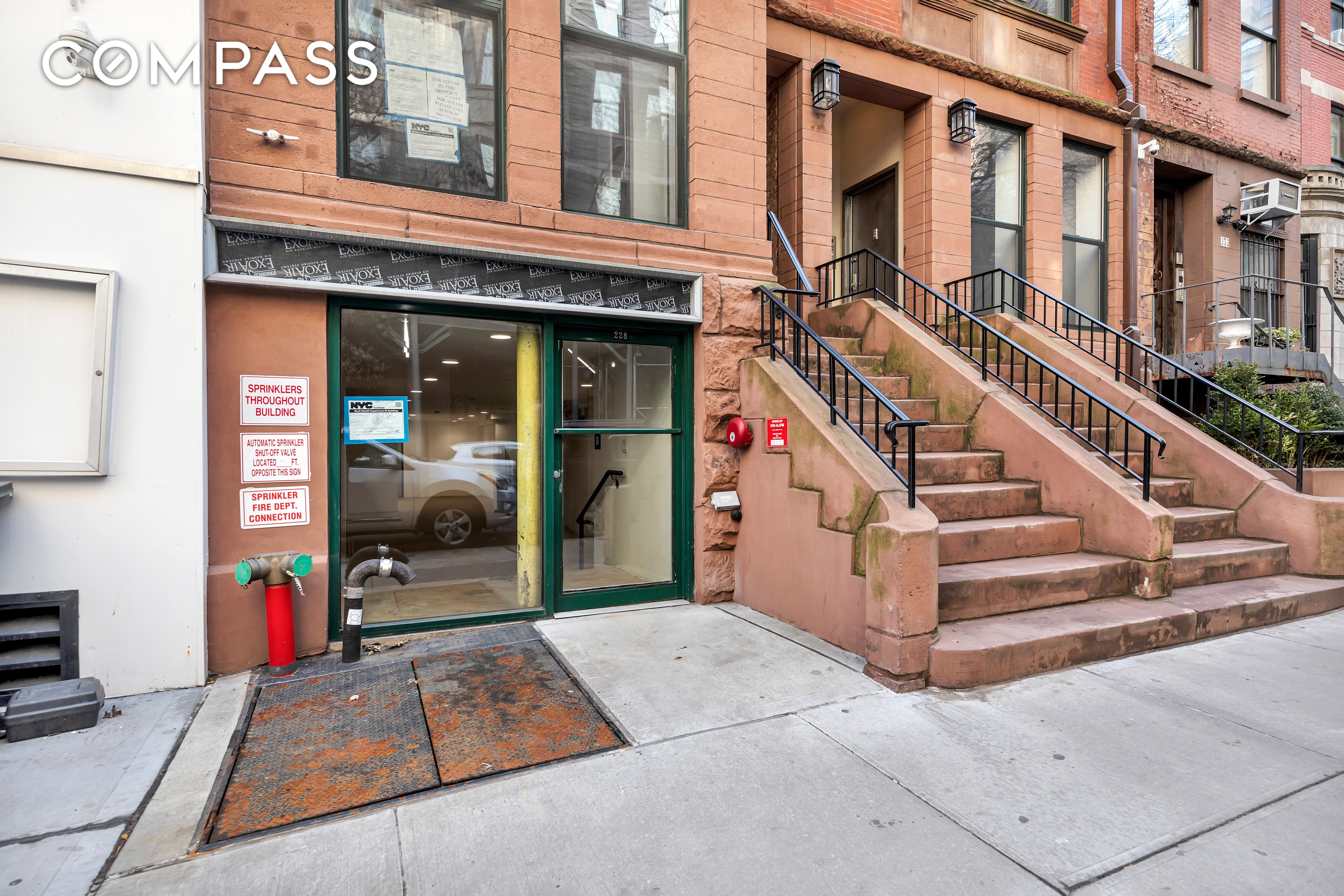 228 West 75th Street Store, Upper West Side, Upper West Side, NYC - 1 Bathrooms  
2 Rooms - 