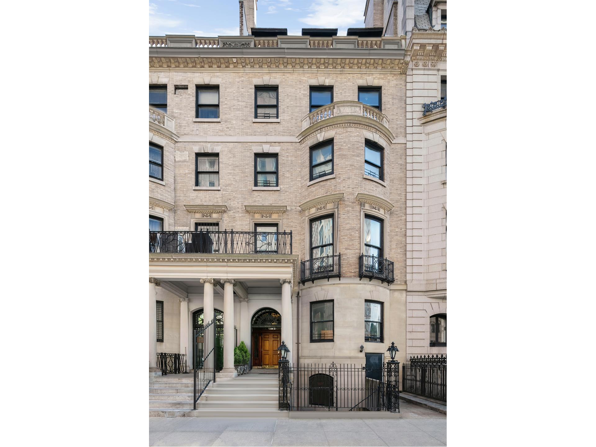 12 East 79th Street, Lenox Hill, Upper East Side, NYC - 8 Bedrooms  
10 Bathrooms  
17 Rooms - 