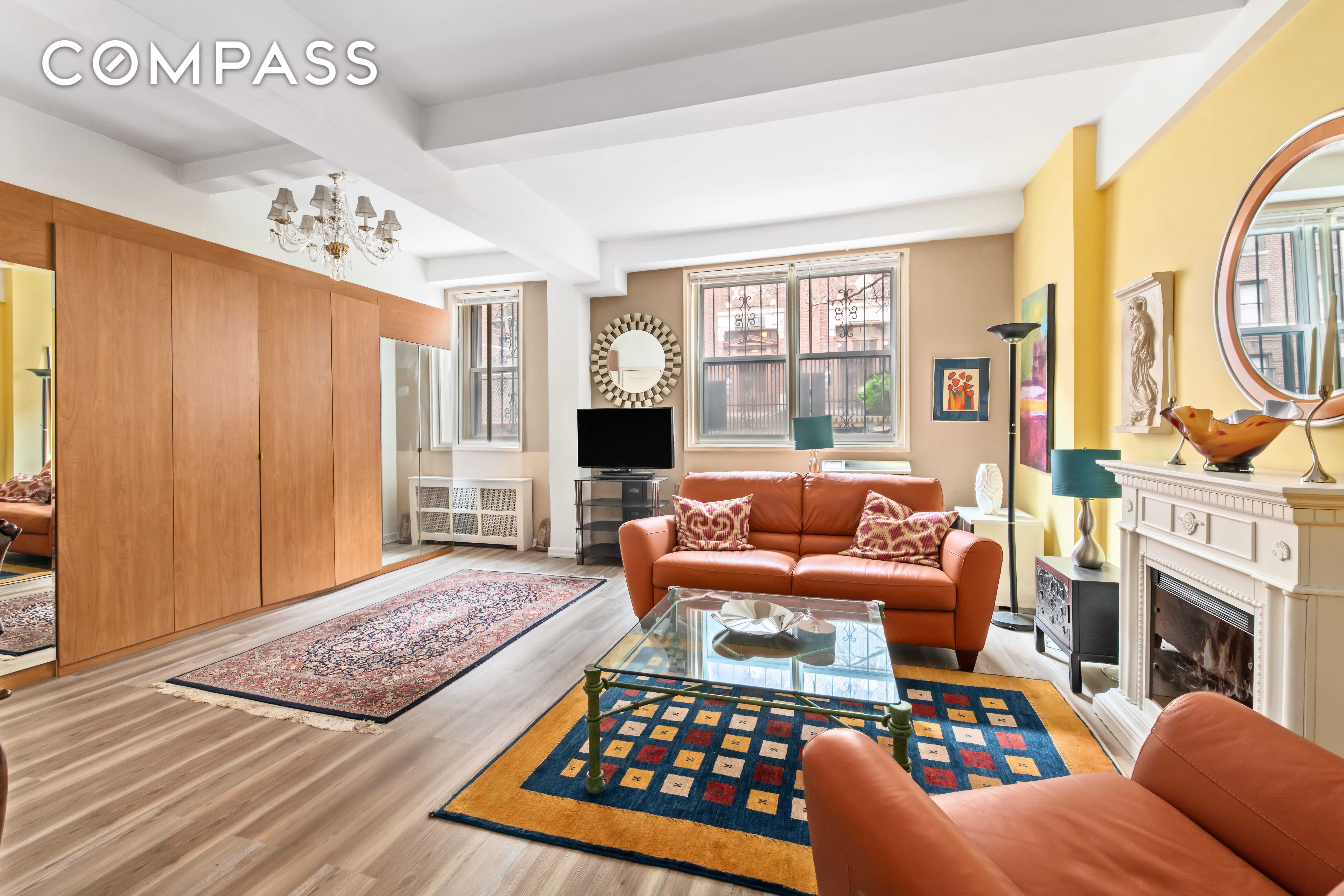 345 East 54th Street E, Sutton Place, Midtown East, NYC - 1 Bedrooms  
1 Bathrooms  
3 Rooms - 