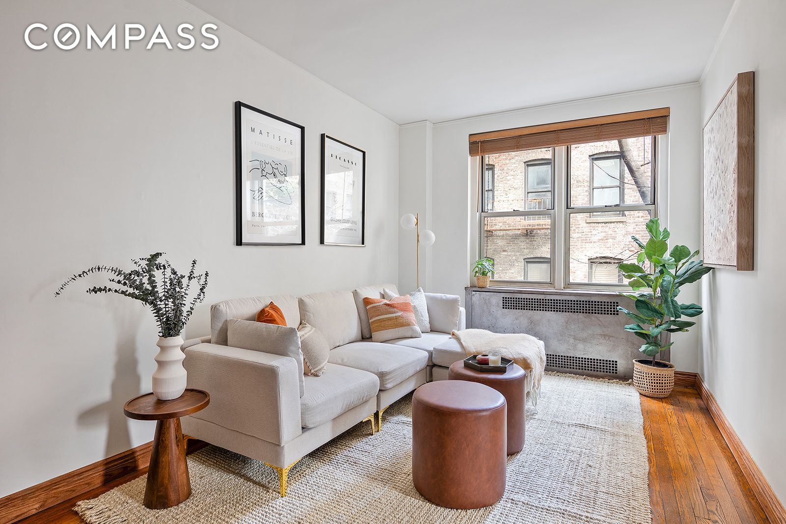 225 East 47th Street 2H, Midtown East, Midtown East, NYC - 1 Bedrooms  
1 Bathrooms  
3 Rooms - 