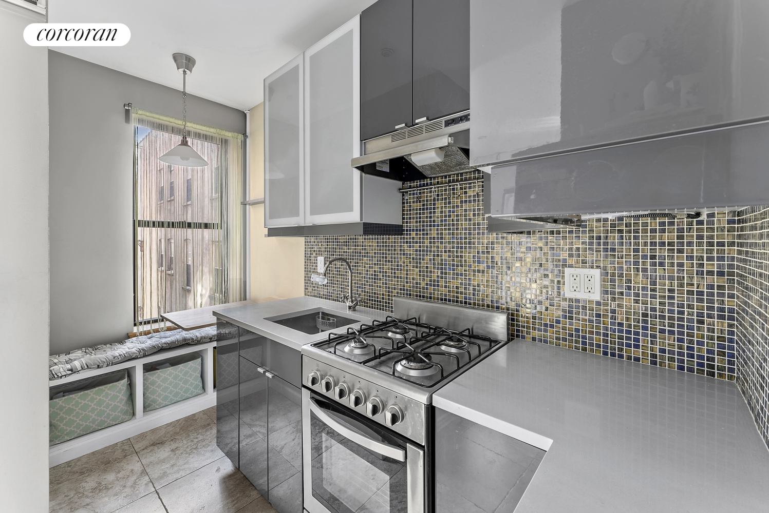 175 RIVINGTON Street, New York, NY 10002, 2 Bedrooms Bedrooms, 4 Rooms Rooms,1 BathroomBathrooms,Residential,For Sale,RIVINGTON,RPLU-33422902333