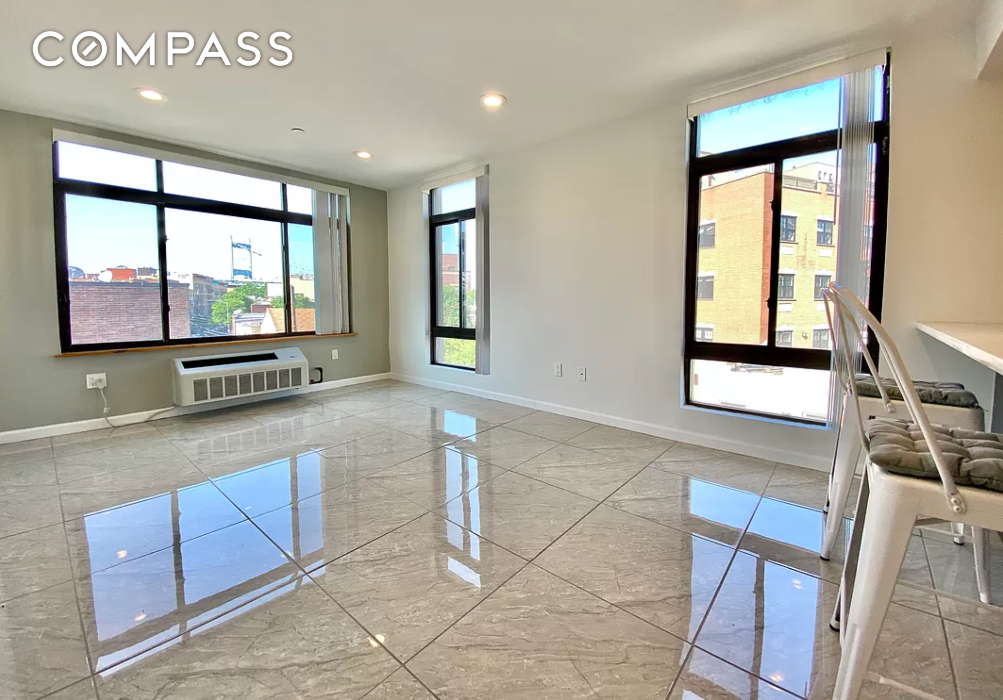 27-16 18th Street, Astoria, Queens, New York - 1 Bedrooms  
1 Bathrooms  
3 Rooms - 