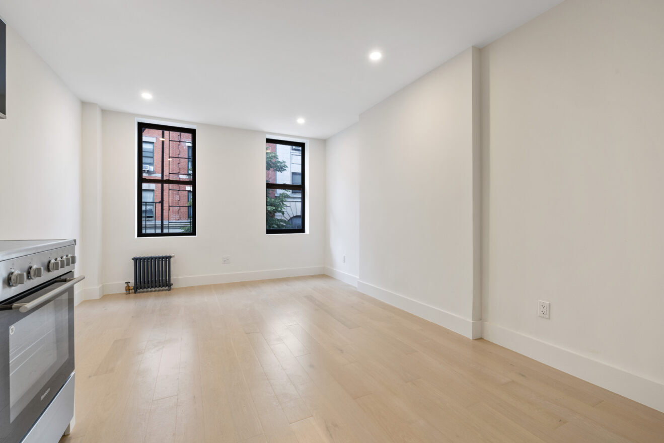 229 West 20th Street 5B, Chelsea, Downtown, NYC - 1 Bedrooms  
1 Bathrooms  
3 Rooms - 