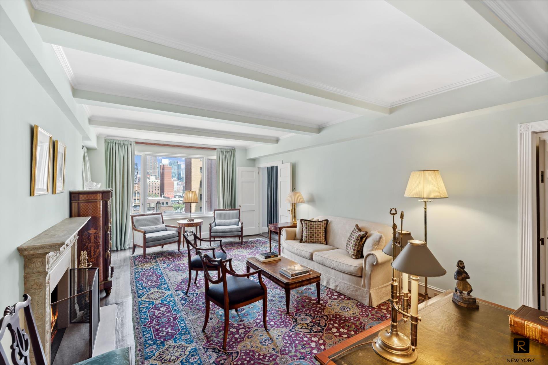 350 East 57th Street 11-B, Sutton Place, Midtown East, NYC - 4 Bedrooms  
3 Bathrooms  
7 Rooms - 