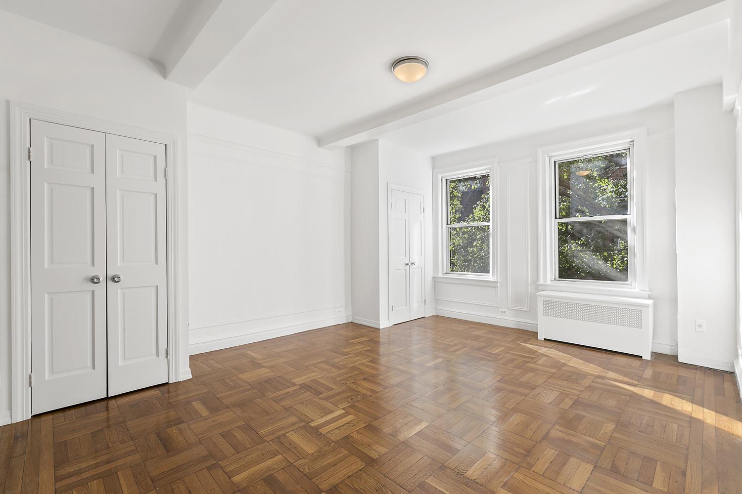 115 East 89th Street 2-B, Carnegie Hill, Upper East Side, NYC - 2 Bedrooms  
2 Bathrooms  
5 Rooms - 