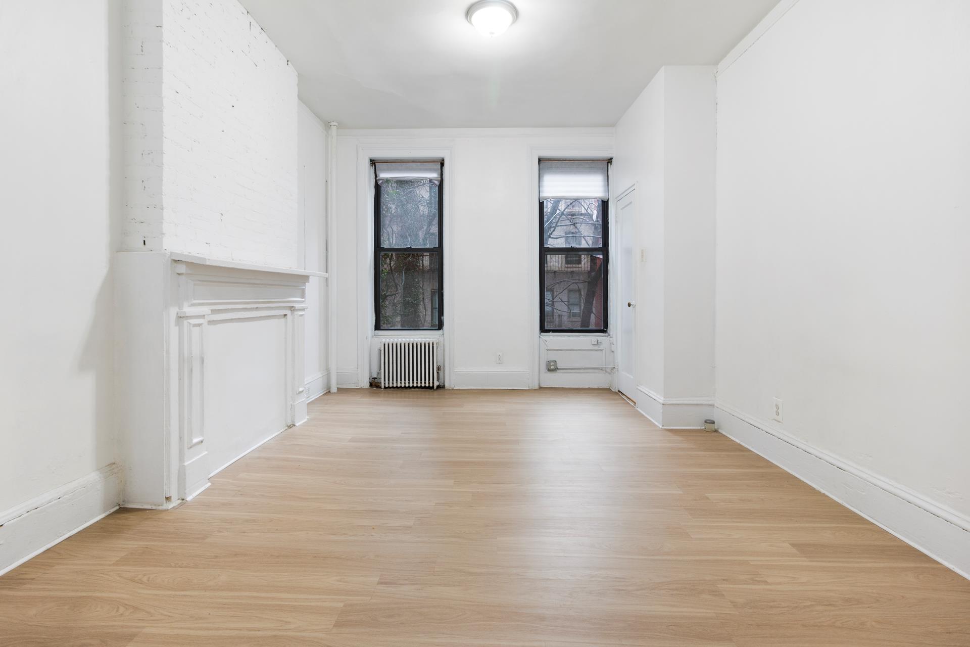 317 East 73rd Street 1Rw, Lenox Hill, Upper East Side, NYC - 1 Bedrooms  
1 Bathrooms  
3 Rooms - 