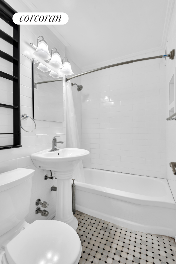 100 OVERLOOK Terrace, New York, NY 10040, 1 Bedroom Bedrooms, 3 Rooms Rooms,1 BathroomBathrooms,Residential,For Sale,OVERLOOK,RPLU-33422849273