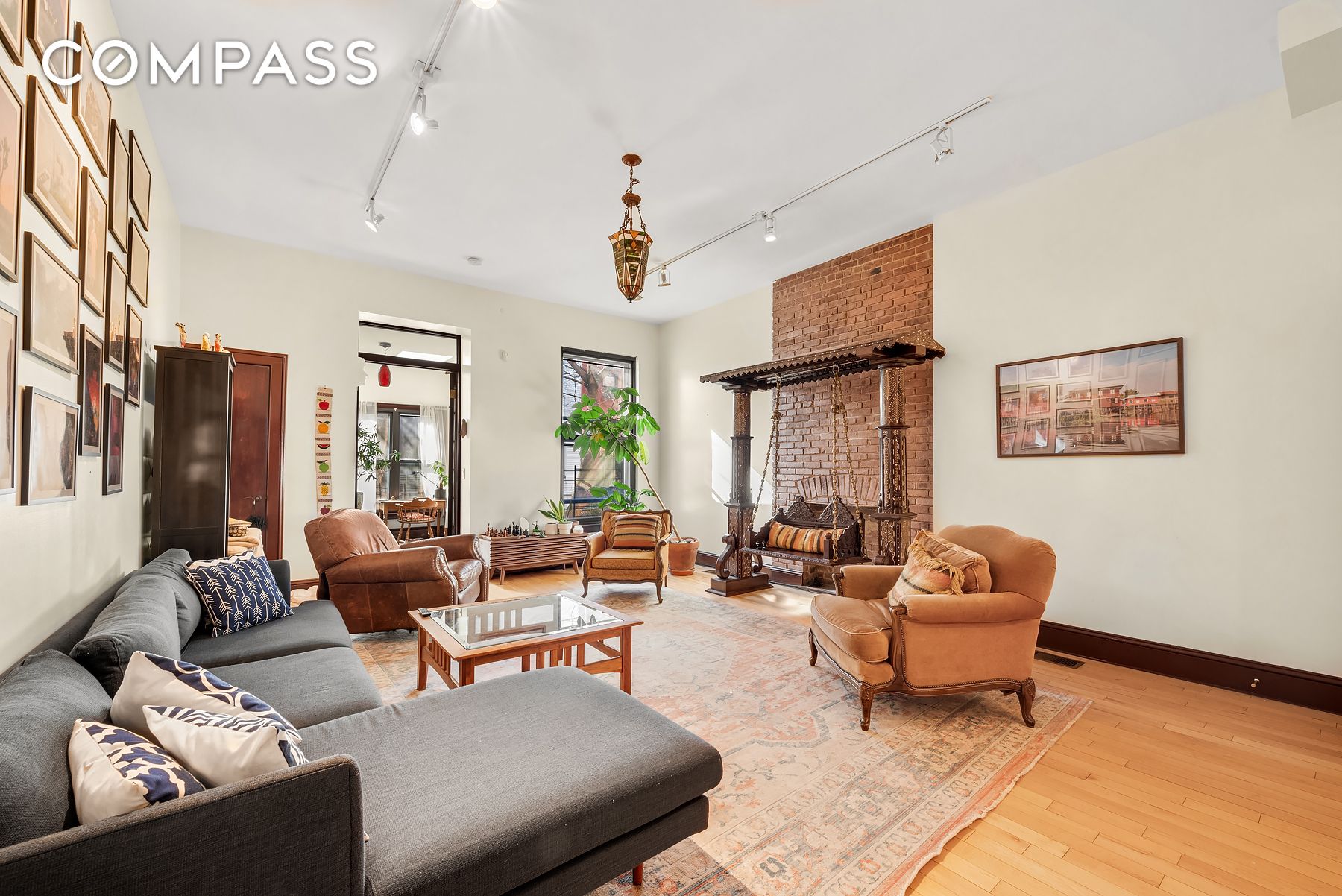 112 West 119th Street Twhs, Harlem, Upper Manhattan, NYC - 6 Bedrooms  
3.5 Bathrooms  
11 Rooms - 