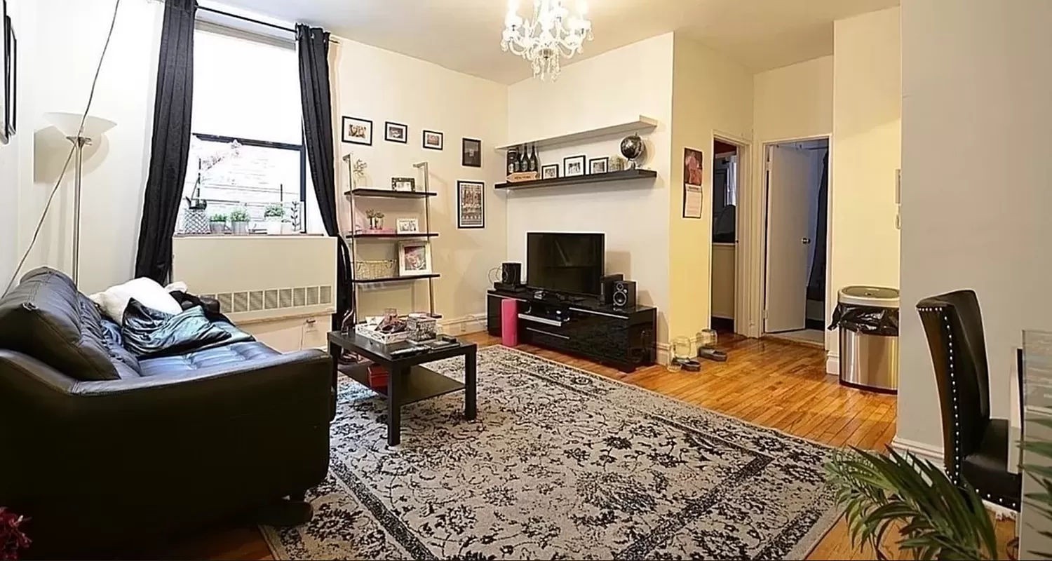 154 West 70th Street 11G, Upper West Side, Upper West Side, NYC - 1 Bedrooms  
1 Bathrooms  
2 Rooms - 