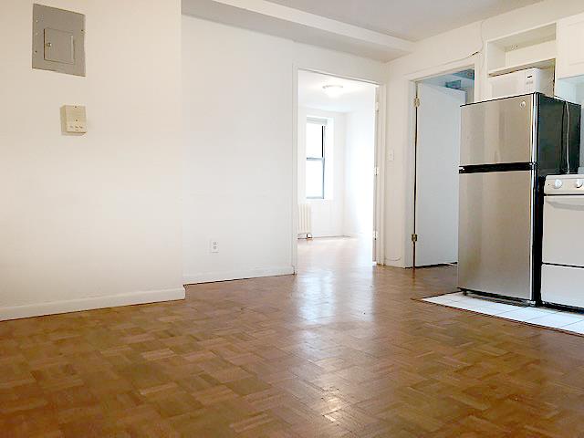 203 East 27th Street 37, Kips Bay, Midtown East, NYC - 2 Bedrooms  
1 Bathrooms  
4 Rooms - 