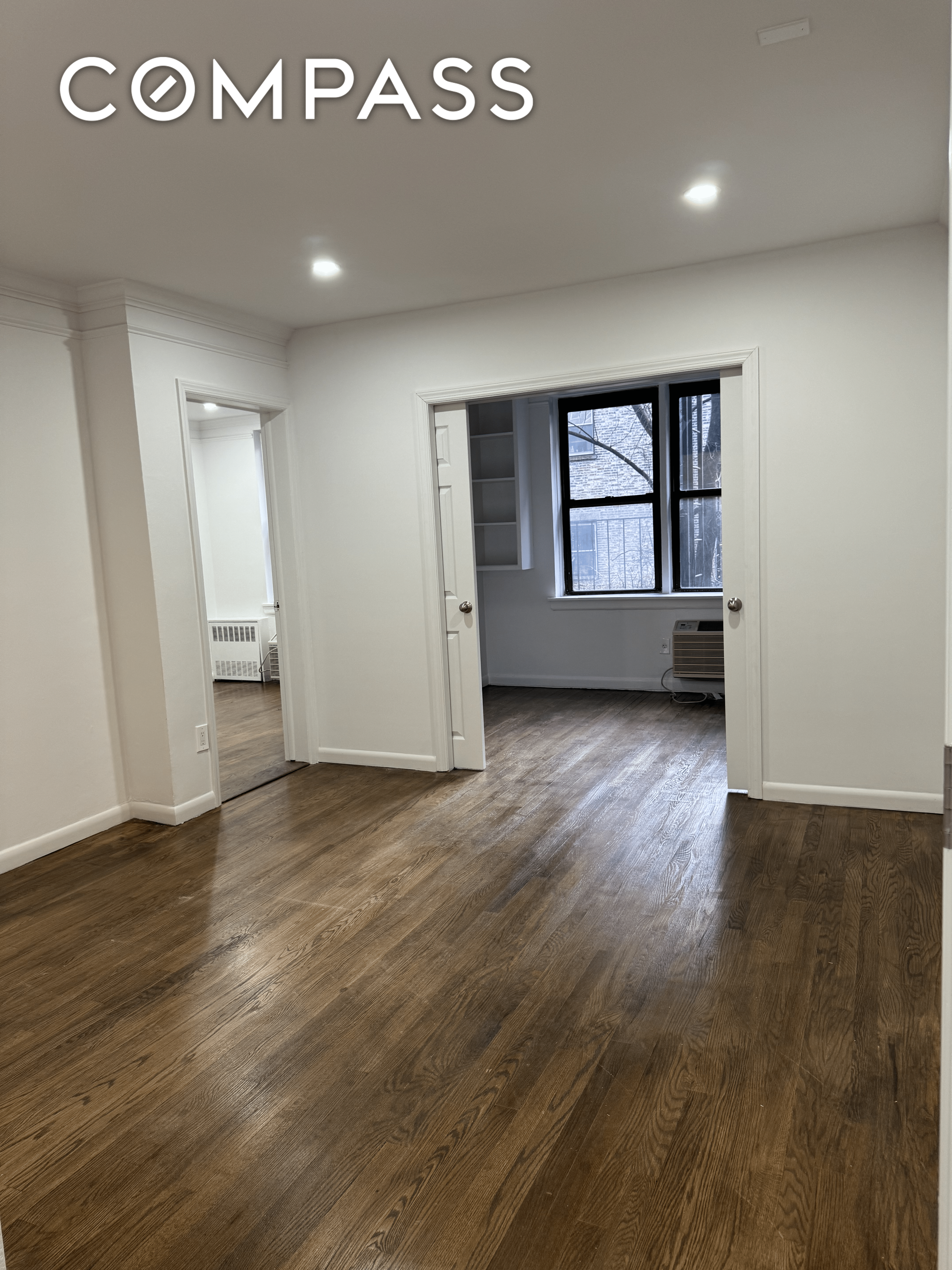 328 West 19th Street 2C, Chelsea, Downtown, NYC - 3 Bedrooms  
1 Bathrooms  
4 Rooms - 