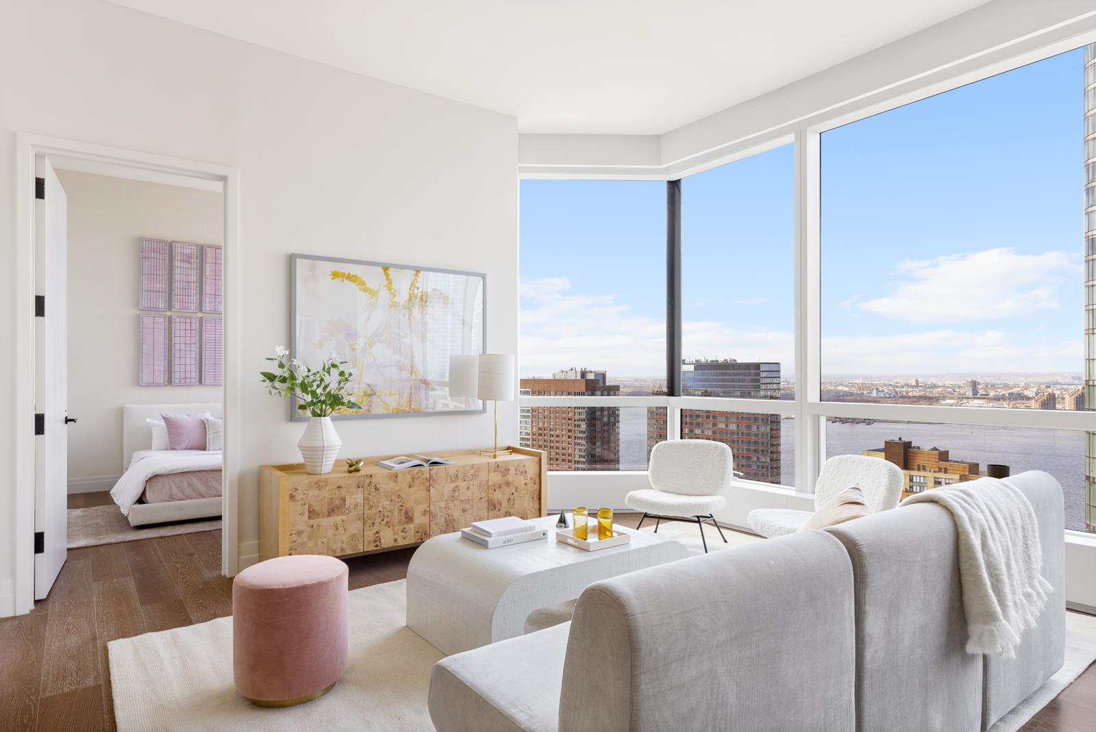 77 Greenwich Street 32-B, Financial District, Downtown, NYC - 2 Bedrooms  
2.5 Bathrooms  
4 Rooms - 