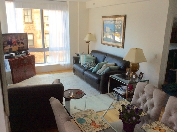 401 West 25th Street 4G, Chelsea, Downtown, NYC - 1 Bedrooms  
1 Bathrooms  
3 Rooms - 