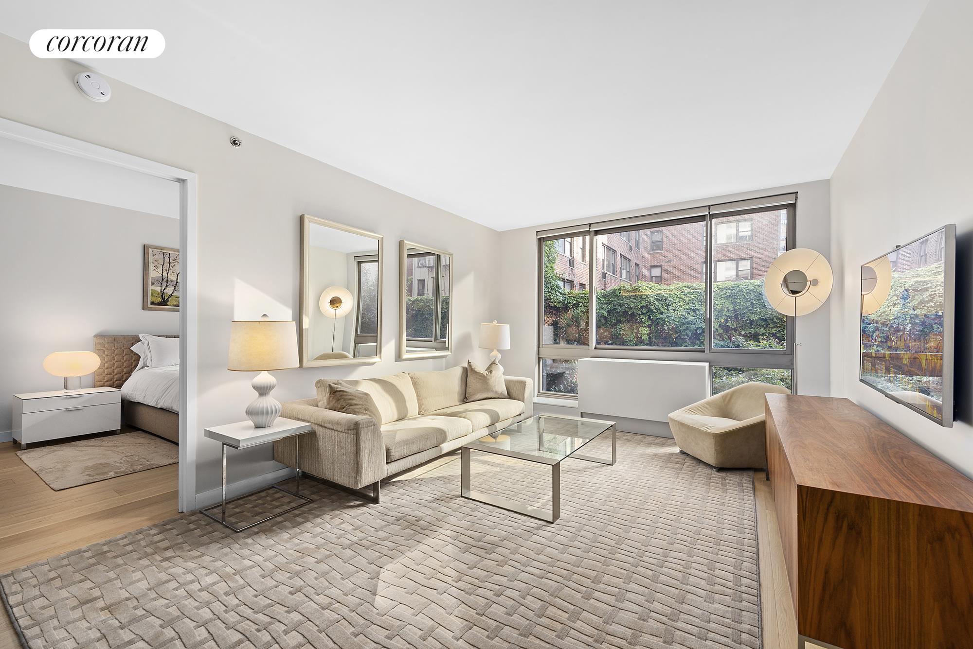 242 East 25th Street 2A, Gramercy Park And Murray Hill, Downtown, NYC - 2 Bedrooms  
2 Bathrooms  
4 Rooms - 