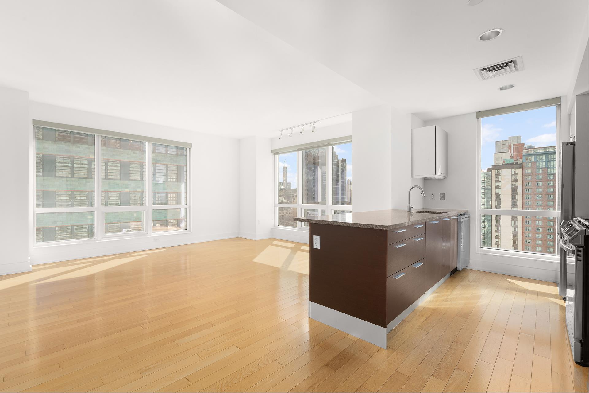 350 West 42nd Street 27G, Hells Kitchen, Midtown West, NYC - 2 Bedrooms  
2 Bathrooms  
4 Rooms - 