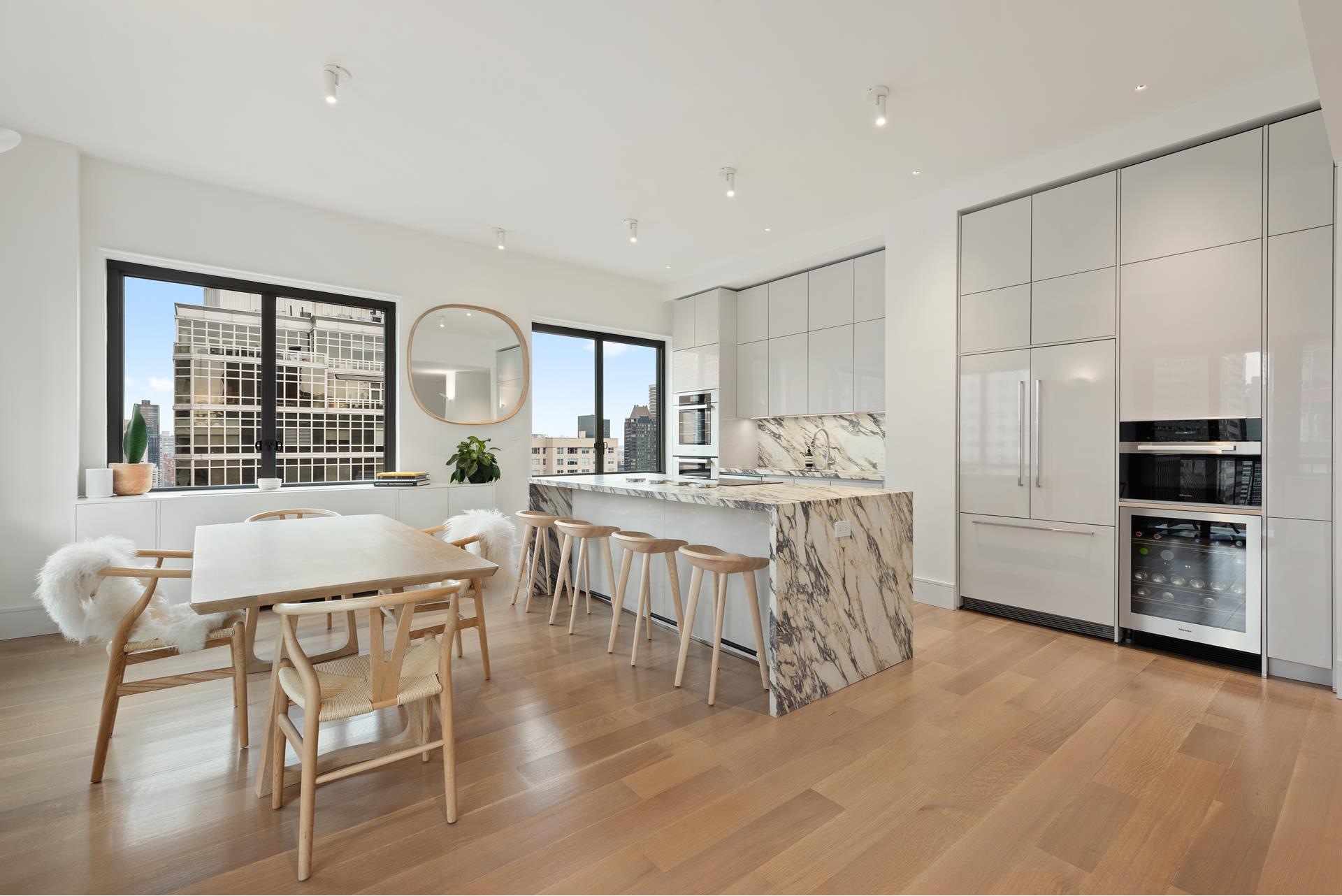 300 East 54th Street Phgh, Sutton, Midtown East, NYC - 2 Bedrooms  
3 Bathrooms  
5 Rooms - 