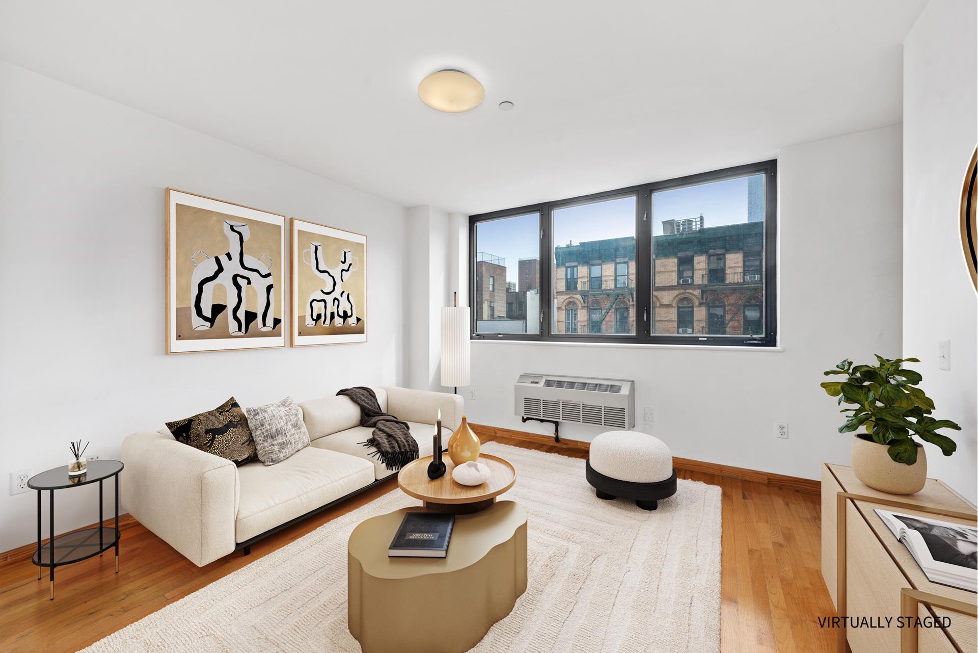 136 East Broadway 3C, Chinatown, Downtown, NYC - 1 Bedrooms  
1 Bathrooms  
3 Rooms - 