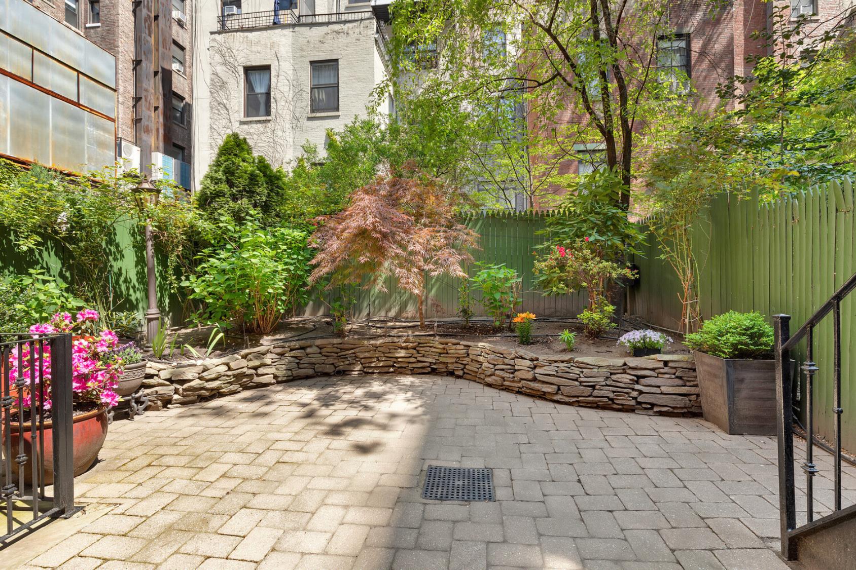 Photo 1 of 157 West 74th Street 1R, Upper West Side, NYC, $3,995,000, Web #: 1062074650