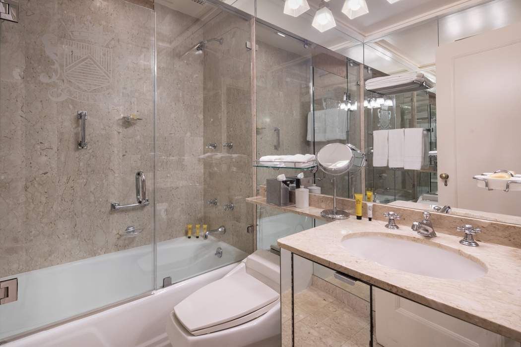 35 E 76th Street, New York, NY 10021, 2 Rooms Rooms,1 BathroomBathrooms,Residential,For Sale,The Carlyle,76th,PRCH-7912383