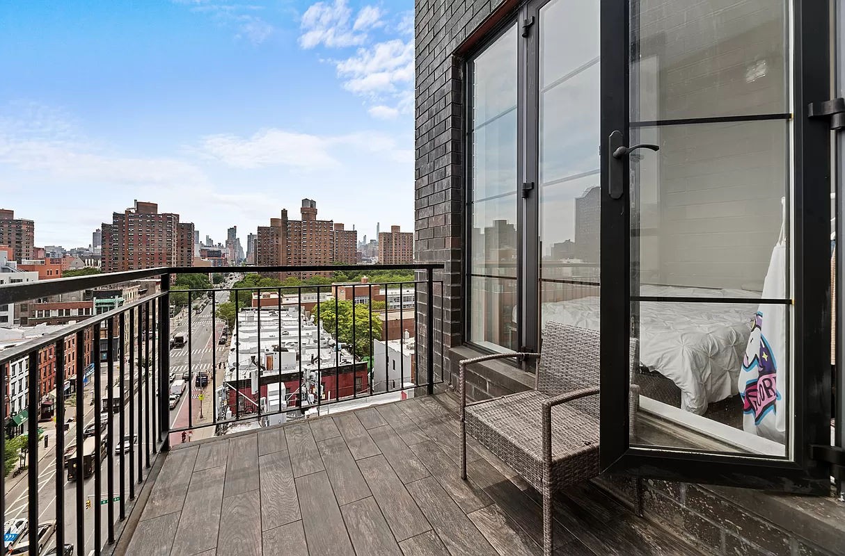 2147 2nd Avenue 9A, Harlem, Upper Manhattan, NYC - 2 Bedrooms  
1 Bathrooms  
4 Rooms - 