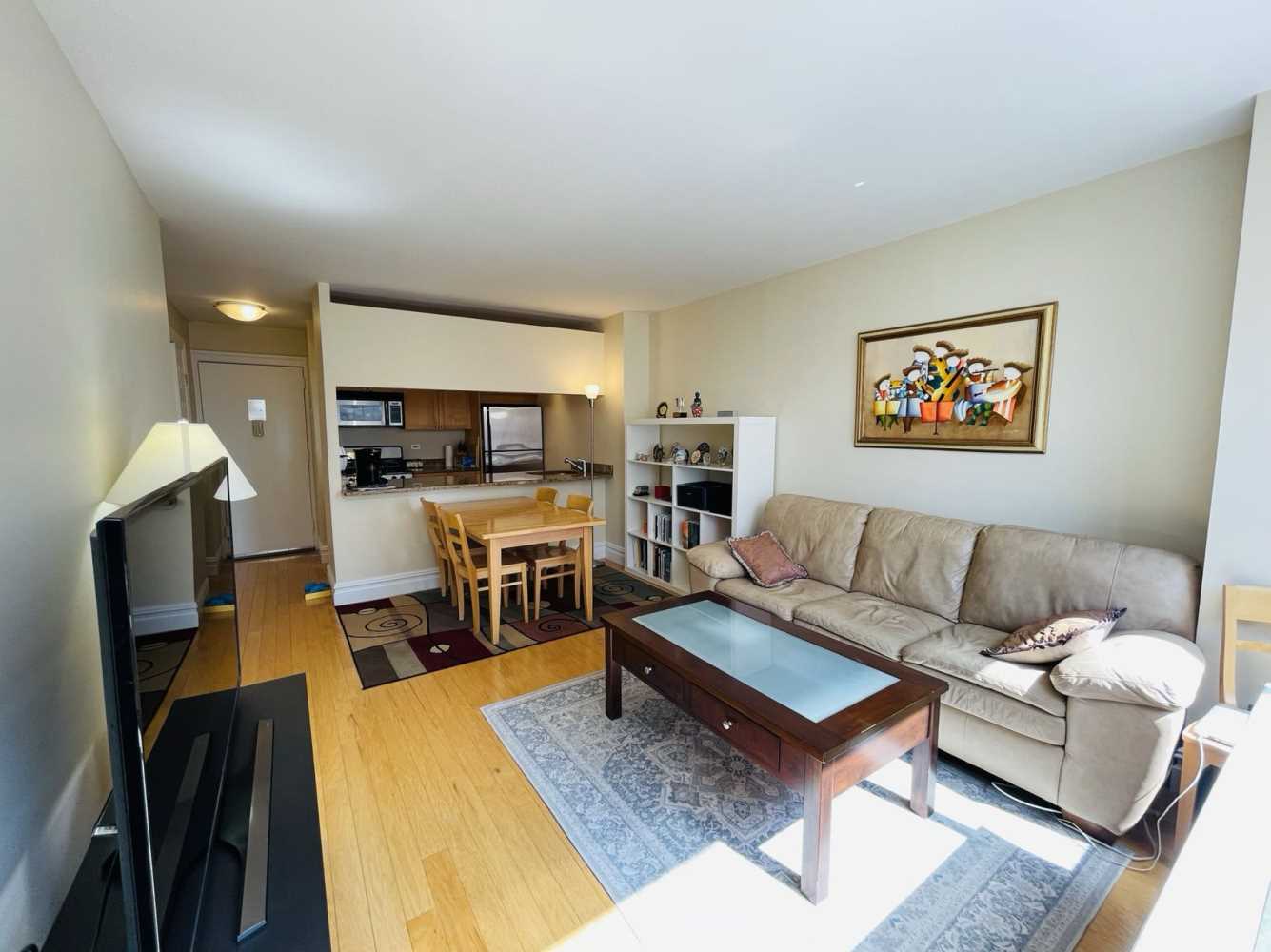 377 Rector Place 11J, Battery Park City, Downtown, NYC - 1 Bedrooms  
1 Bathrooms  
2 Rooms - 