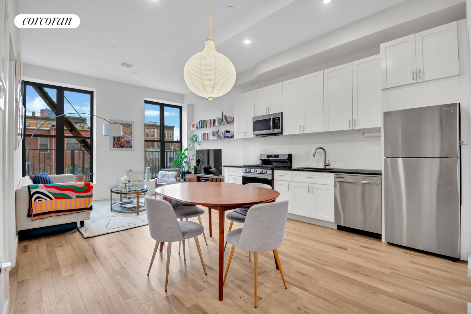 185 Chauncey Street 2R, Stuyvesant Heights, Downtown, NYC - 2 Bedrooms  
1.5 Bathrooms  
4 Rooms - 