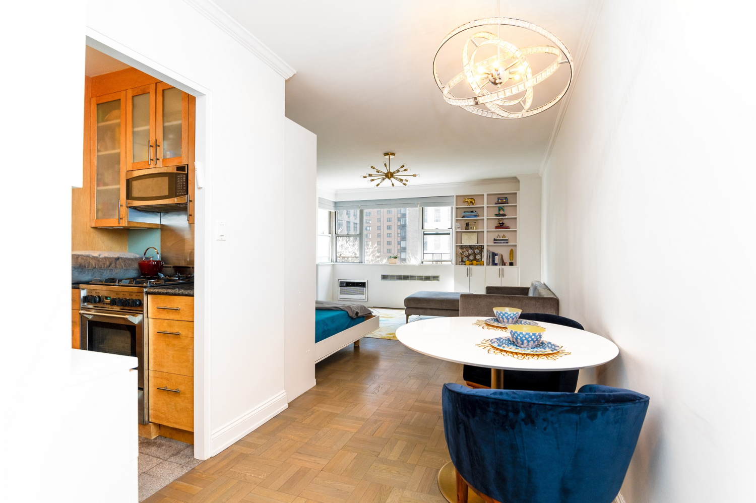 30 West 60th Street 8L, Lincoln Sq, Upper West Side, NYC - 1 Bathrooms  
2 Rooms - 