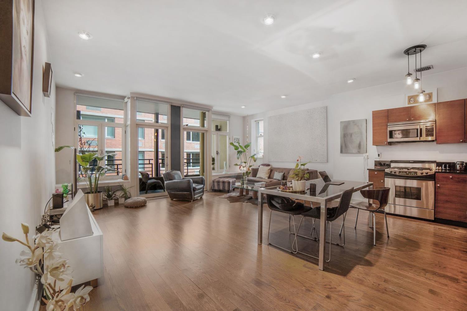 129 West 20th Street 3C, Chelsea, Downtown, NYC - 1 Bedrooms  
1 Bathrooms  
3 Rooms - 